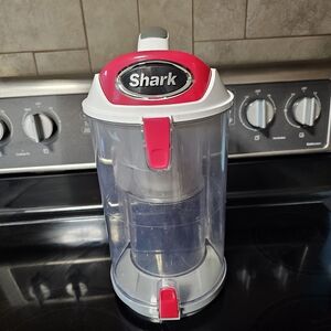 The Shark Rotator Professional Canister NV501-31 Lift-Away